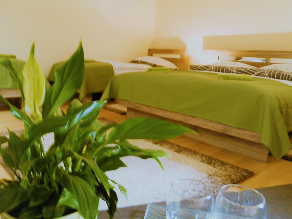Bartok Ter Panzio Bed and Breakfast Eger Eksteriør billede