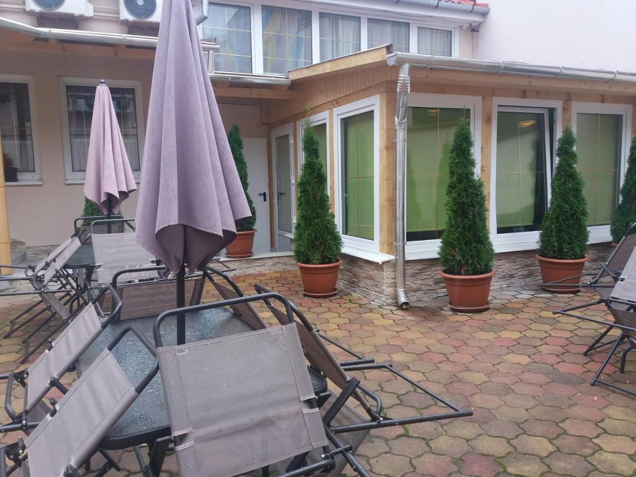 Bartok Ter Panzio Bed and Breakfast Eger Eksteriør billede